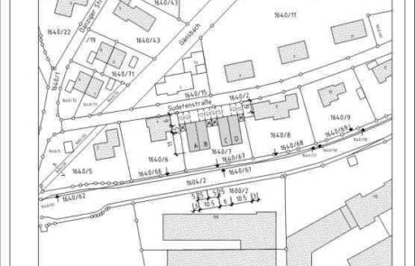 Wir zeichnen Ihr Bauprojekt in sämtlichen CAD Programmen. Als Grundlage dienten immer alte Baupläne des Grundriss welcher noch auf Papier existiert oder bereits als gescanntes File in PDF oder JPG Format vorliegt.